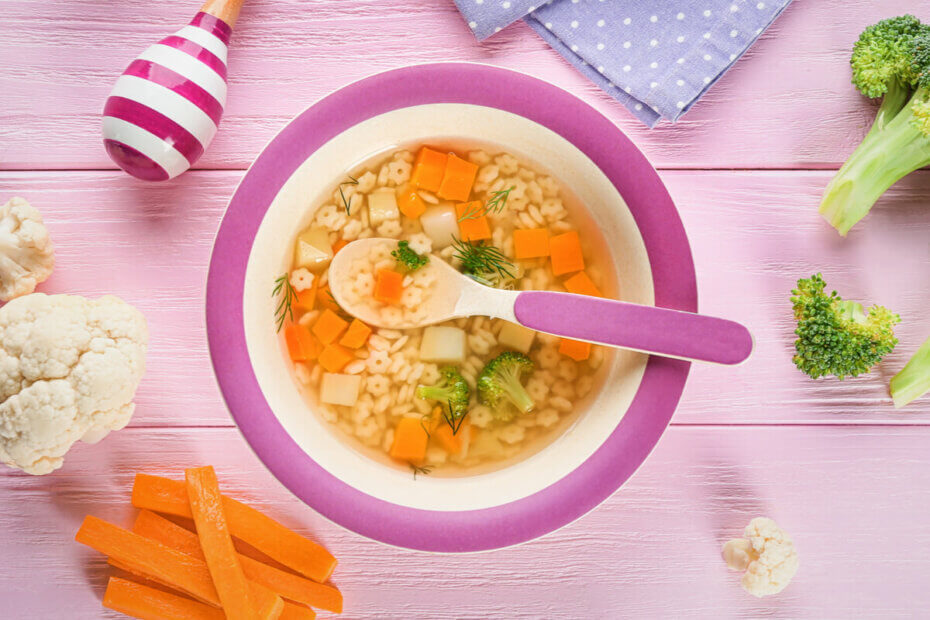 Sopa de pasta y verduras para bebés - Recetas para mi bebé