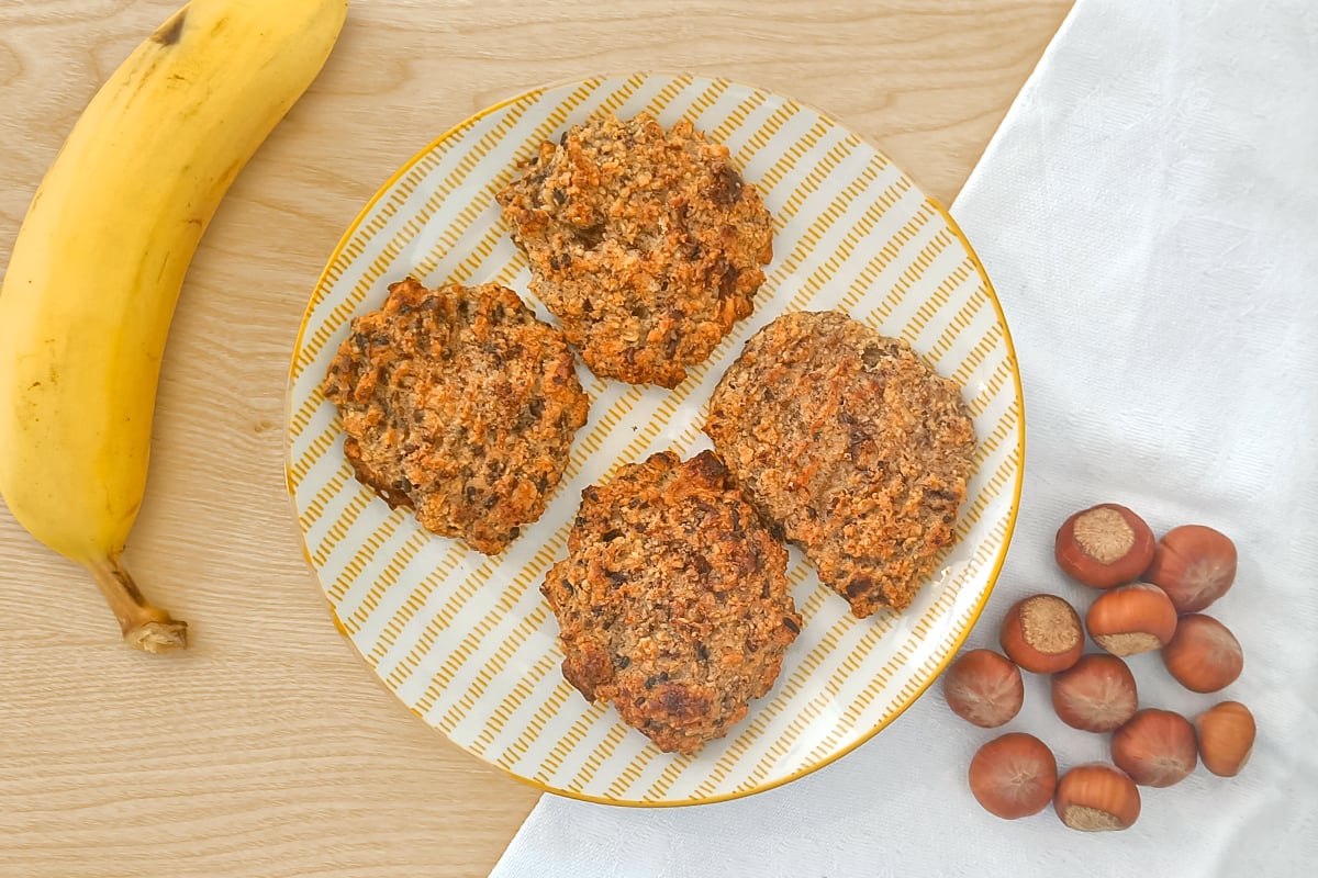 Receta de galletas de plátano y avellana para niños y bebés