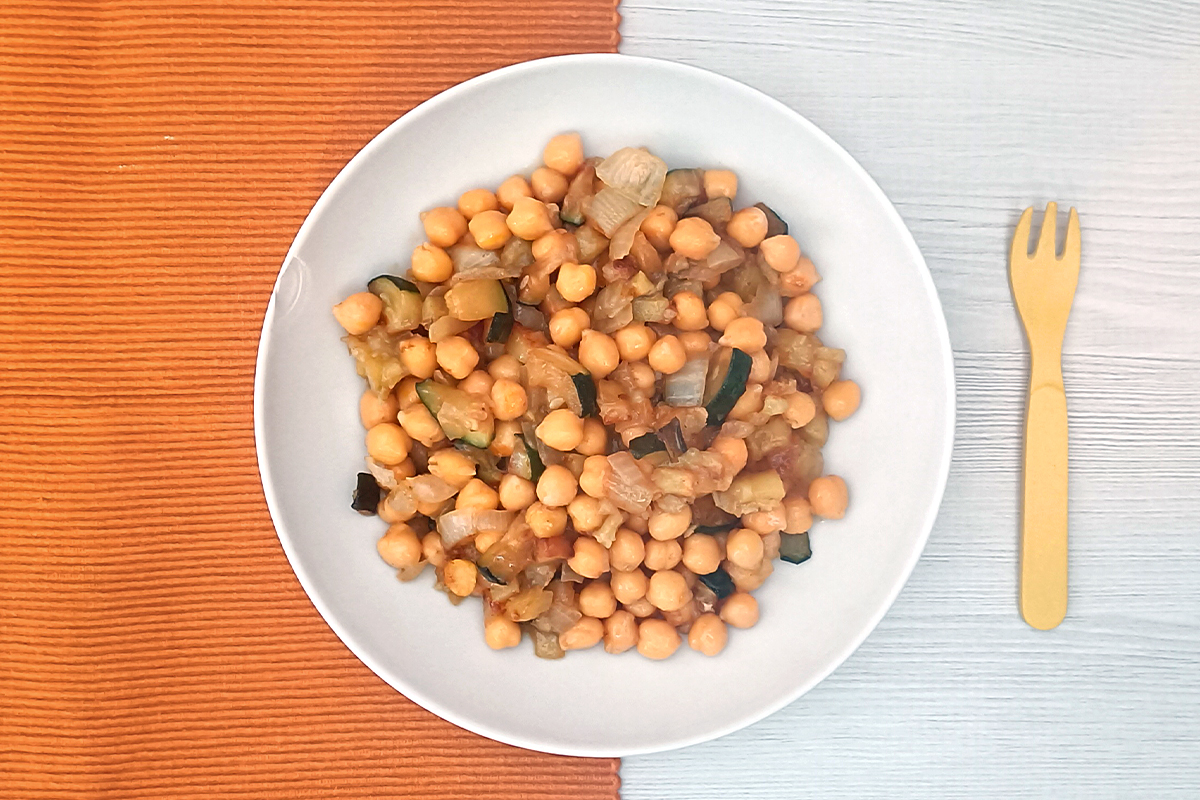 Receta de garbanzos con calabacín para niños y bebés