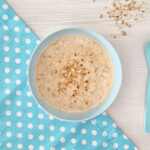 Receta de yogur con avena y mantequilla de cacahuete para niños y bebés